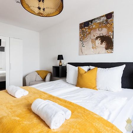 Pineapple Apartments Dresden Zwinger V - 78 Qm - 1X Free Parking Bagian luar foto
